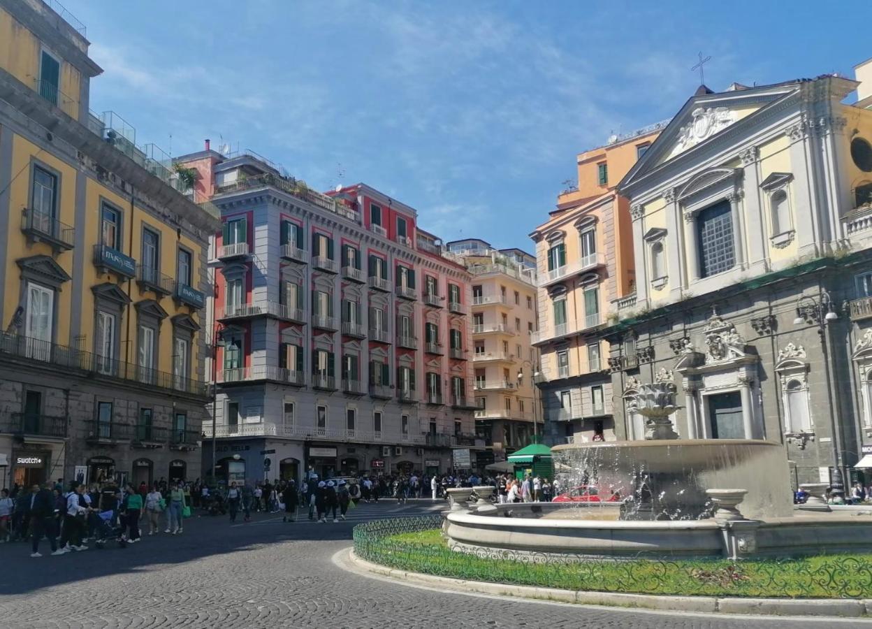 Pagina Storica Di Napoli Apartman Kültér fotó