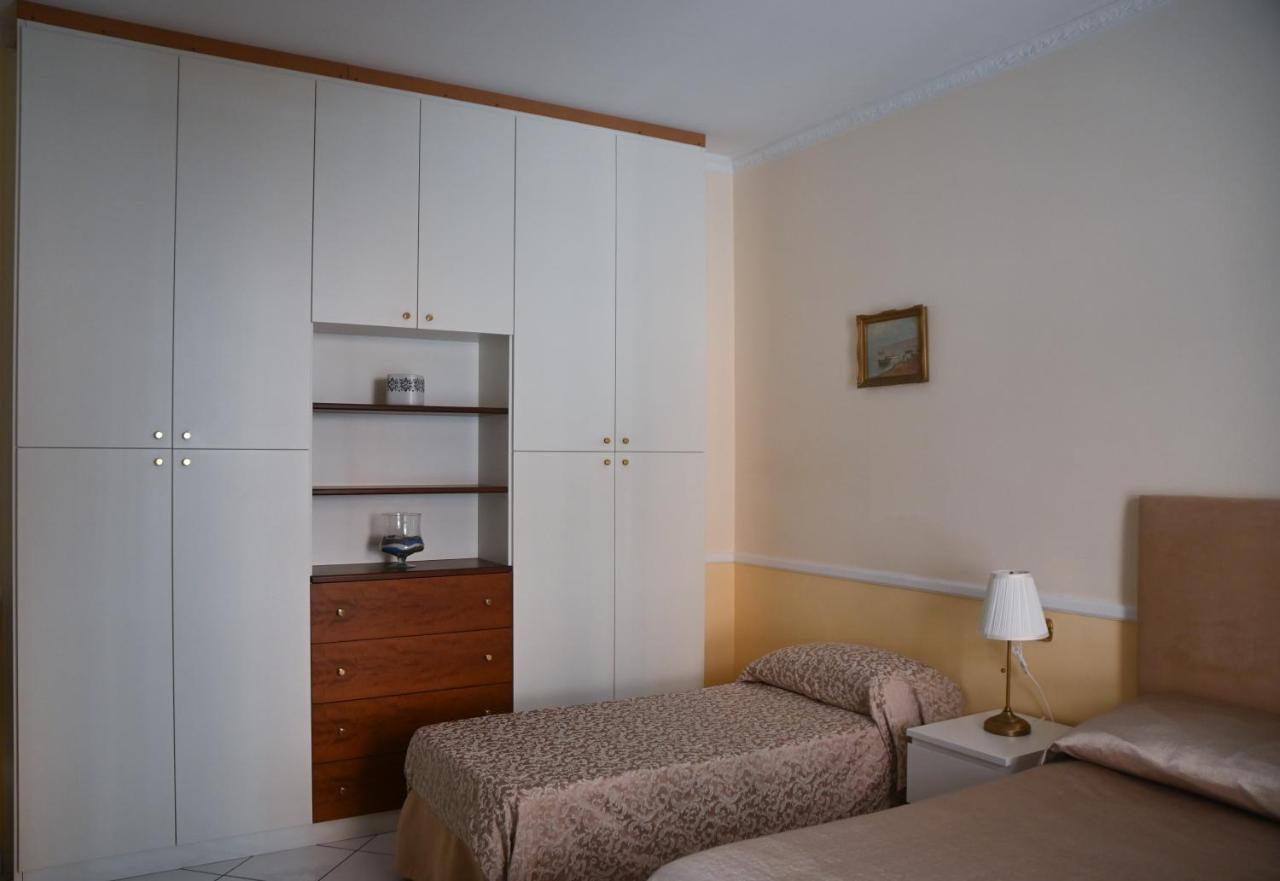 Pagina Storica Di Napoli Apartman Kültér fotó