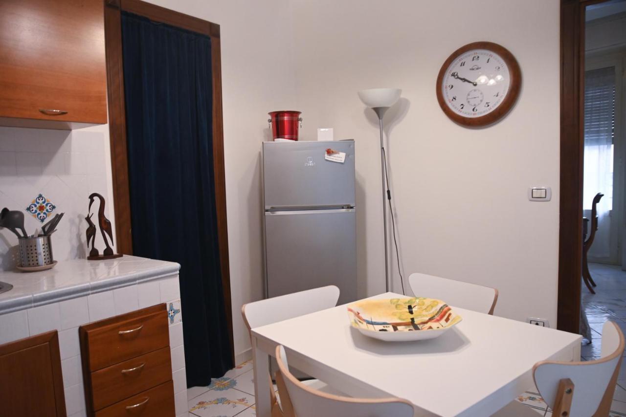 Pagina Storica Di Napoli Apartman Kültér fotó