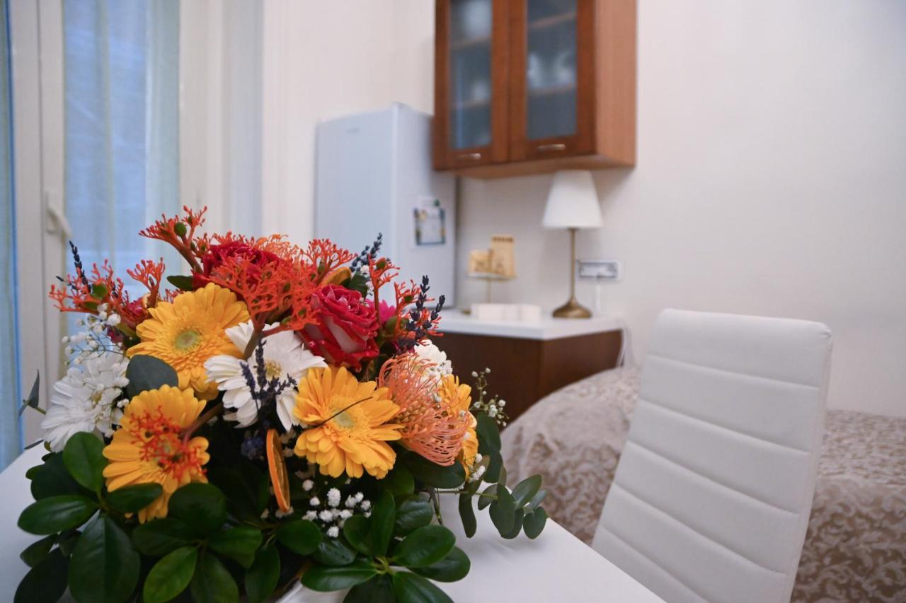 Pagina Storica Di Napoli Apartman Kültér fotó