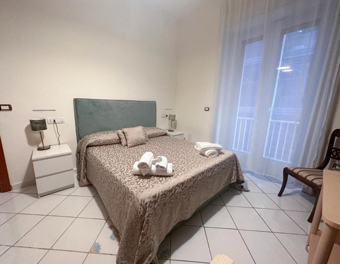 Pagina Storica Di Napoli Apartman Kültér fotó