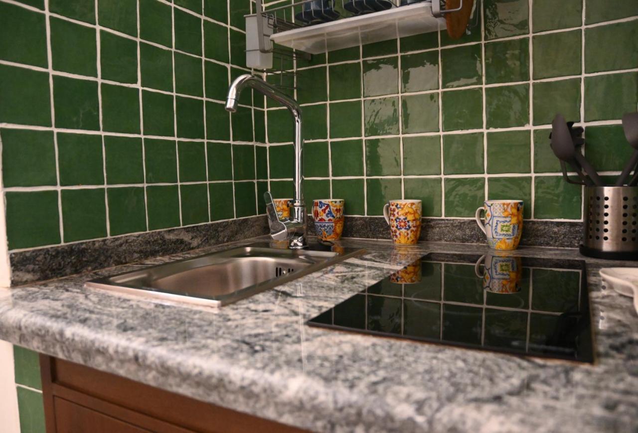 Pagina Storica Di Napoli Apartman Kültér fotó